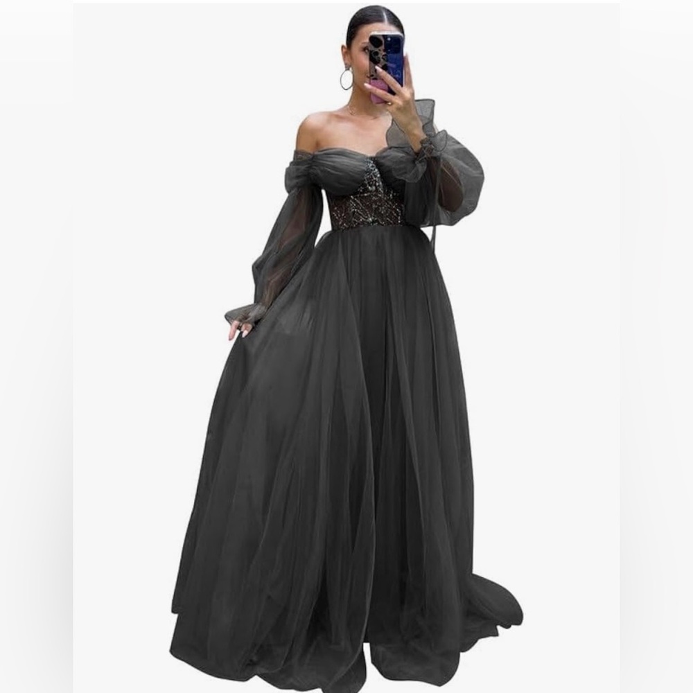 Fokissy Long Sleeve Tulle Prom Dresses Ball Gown A Line Lace Applique Puffy